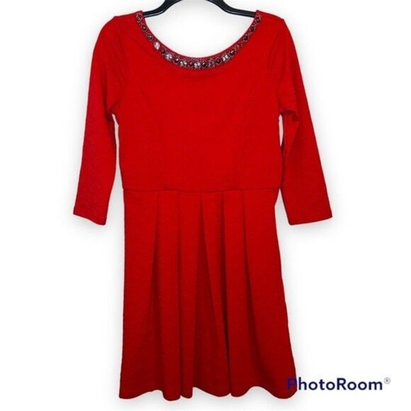 Alya Red 3/4 Sleeve Pleated Dress Size Medium - Picture 1 of 7